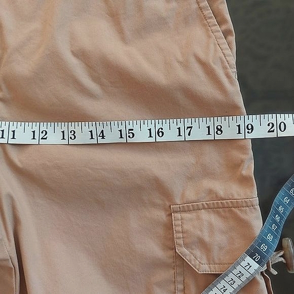 SPANNER light camel mid-rise 9.25" inseam cargo shorts size 2 - Picture 8 of 9